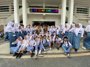 Kunjungan Pendidikan ke Dinas Perpustakaan dan Kearsipan Kabupaten Lombok Tengah oleh Siswa dan Guru SMKN 1 Praya Tengah