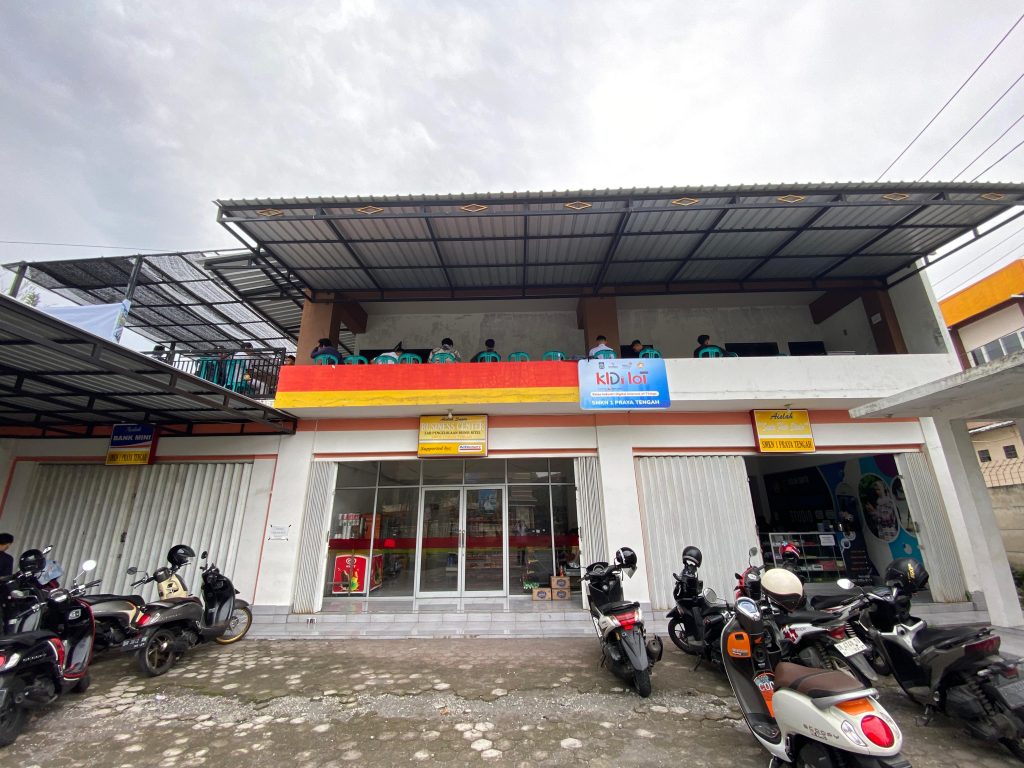 Business Center Alfamart